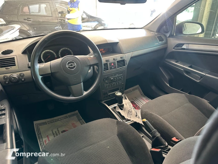 VECTRA 2.0 MPFI GT Hatch 8V
