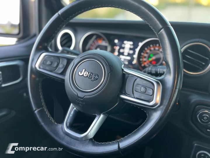 WRANGLER 2.0 TURBO GASOLINA SAHARA 4P 4X4 AT8