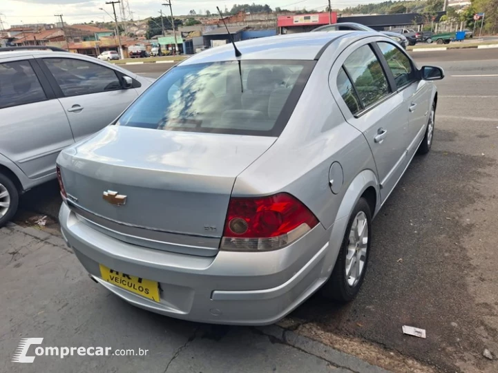 VECTRA 2.0 MPFI Elegance 8V