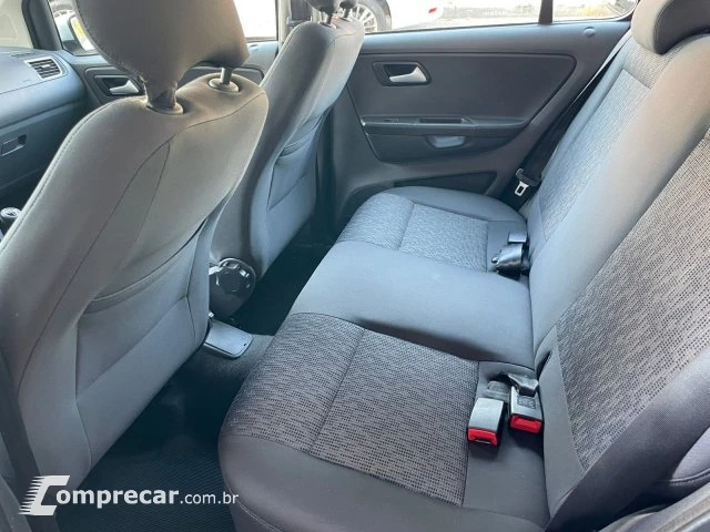 FOX - 1.6 MI 8V 4P MANUAL