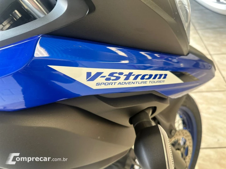 V-Stron 650cc Xt