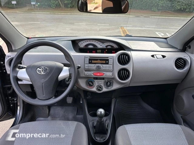 ETIOS HATCH - 1.3 XS 16V 4P MANUAL