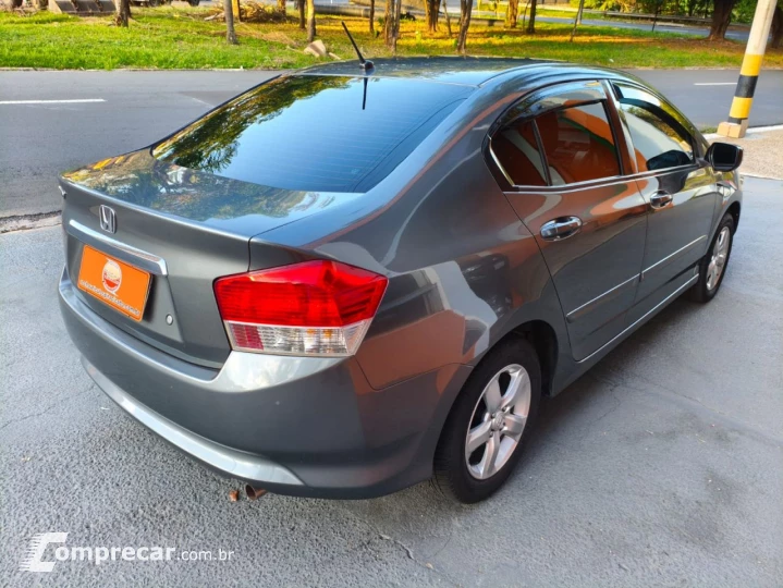 City Sedan 1.5 16V 4P LX FLEX AUTOMÁTICO