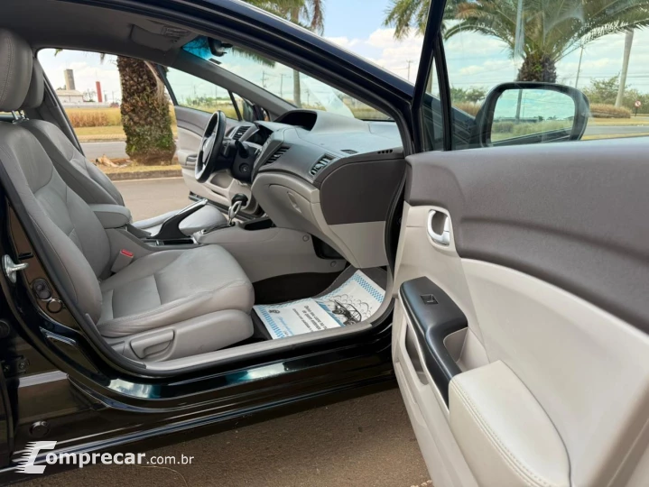 CIVIC 2.0 LXR 16V