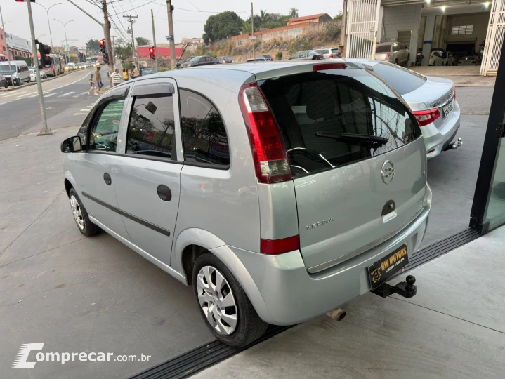 MERIVA 1.8 MPFI JOY 8V