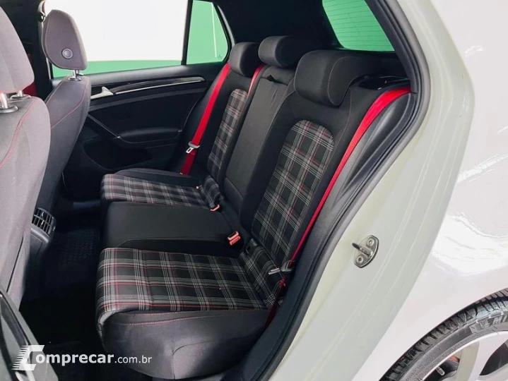 GOLF GTI AD