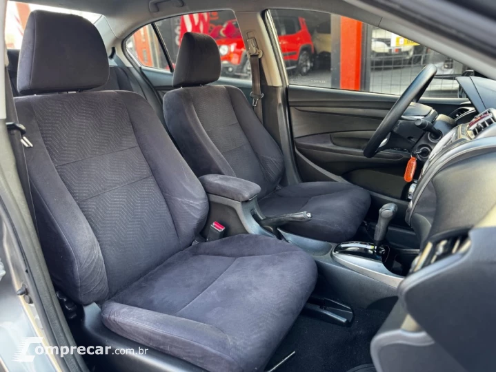 CITY Sedan LX 1.5 Flex 16V 4p Aut.