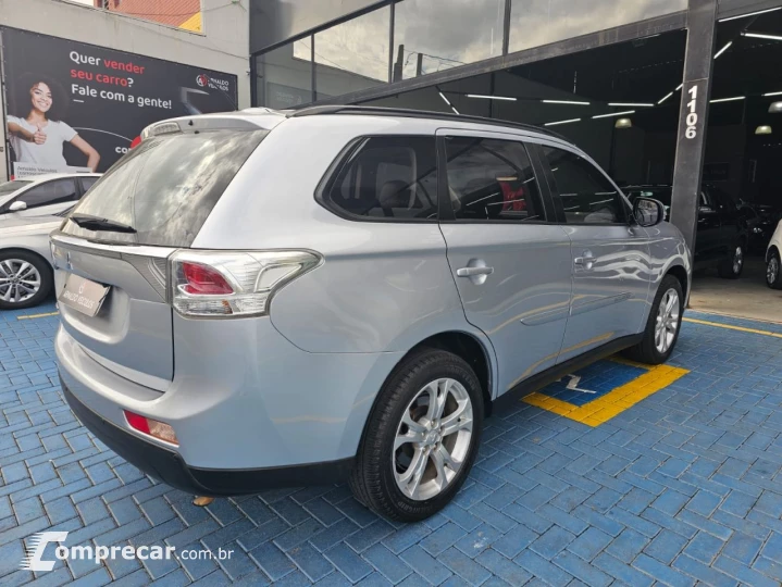 OUTLANDER 2.0 16V 160cv Aut.