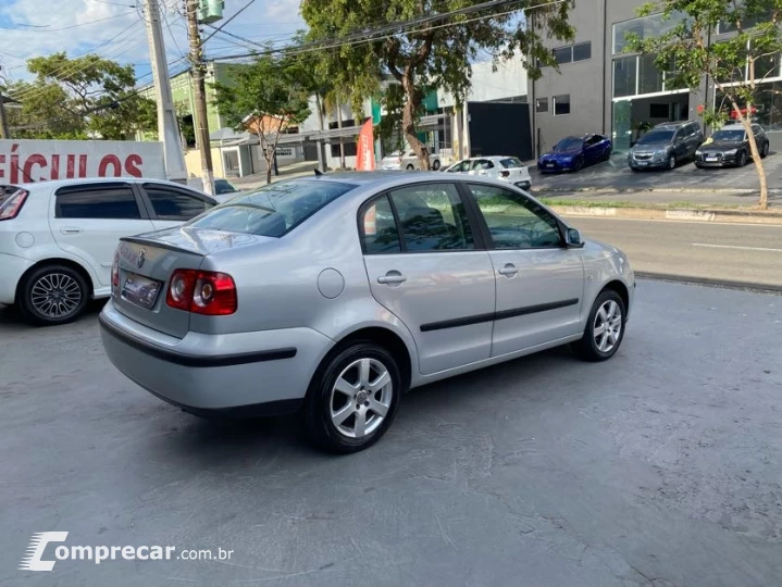 POLO SEDAN 1.6 8V