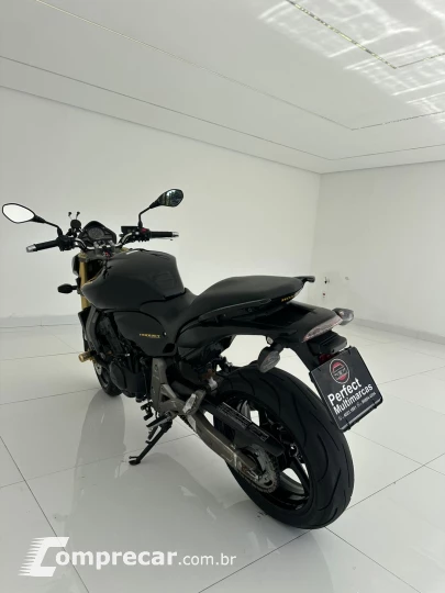CB 600F HORNET / HONDA