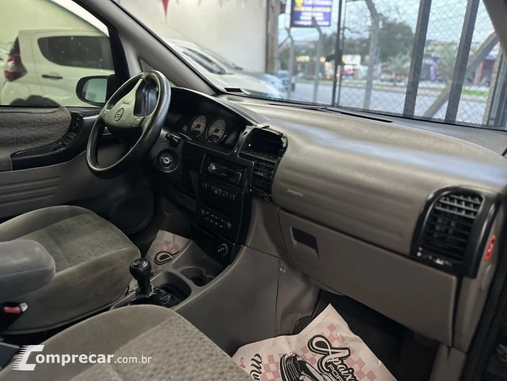 ZAFIRA 2.0 MPFI ELEGANCE 16V GASOLINA 4P MANUAL