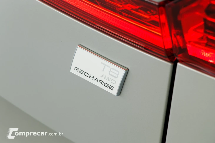 XC60 2.0 T8 Recharge Inscription AWD Geartronic