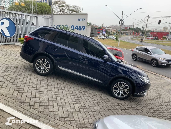 OUTLANDER 2.0 16V 160cv Aut.