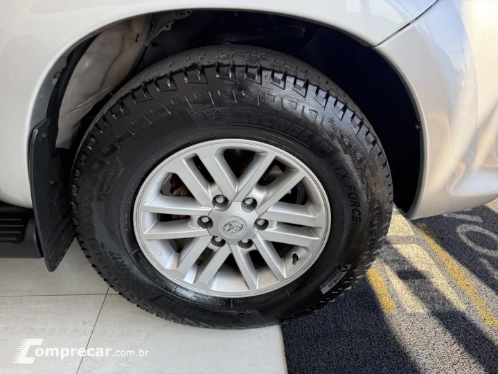 Hilux SW4 3.0 16V 4P SRV 4X4 7 LUGARES TURBO DIESEL AUTOMÁTI