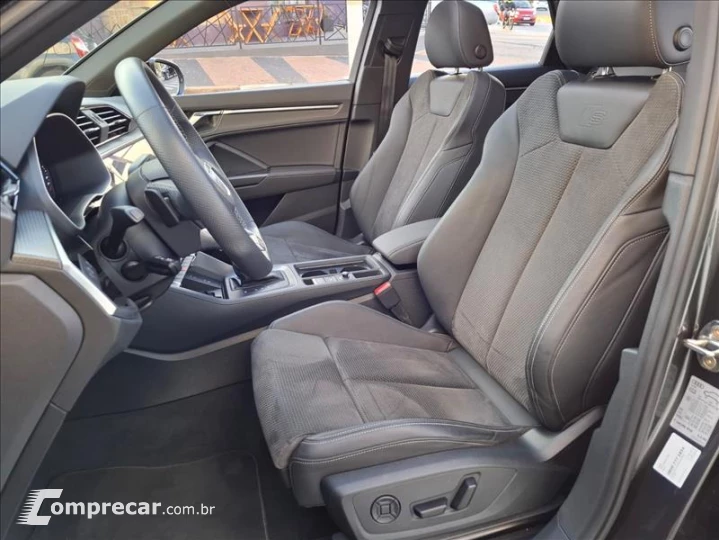 Q3 2.0 40 TFSI Sportback Performance Black Quattro