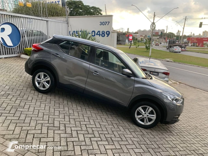 KICKS Active S 1.6 16V Flex Aut.