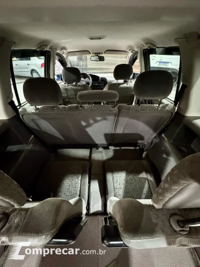 ZAFIRA 2.0 MPFI Elegance 8V