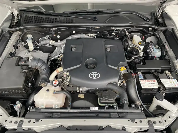 Hilux SW4 SRX Plat. 4x4 2.8 TB Die. Aut.