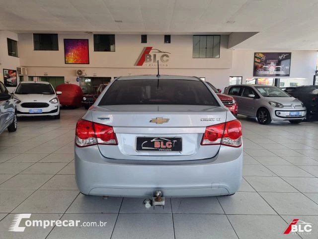 CRUZE SEDAN - 1.8 LT 16V 4P AUTOMÁTICO