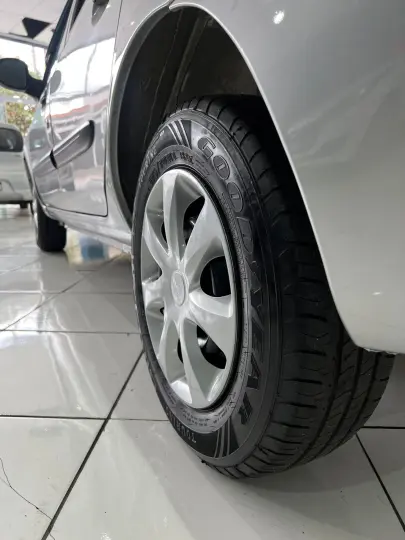 CLIO 1.0 Expression 16V