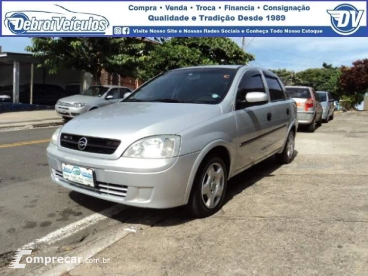 CORSA 1.0 MPFI Maxx Sedan 8V