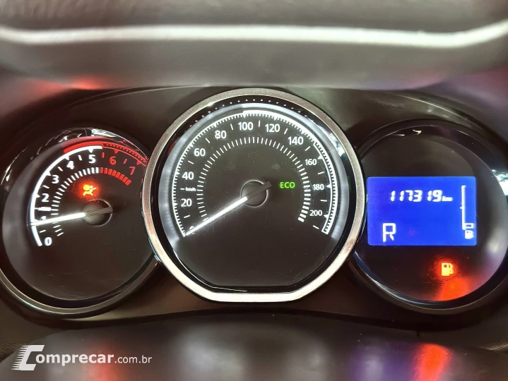 DUSTER OROCH 2.0 16V FLEX DYNAMIQUE 4P AUTOMÁTICO
