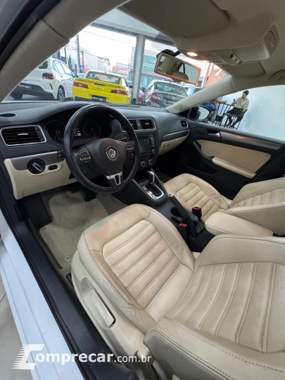 JETTA 2.0 TSI Highline 211cv