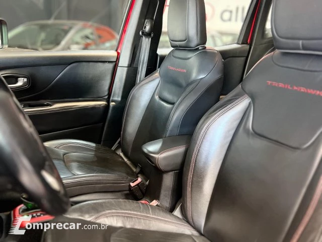 RENEGADE - 2.0 16V TURBO TRAILHAWK 4P 4X4 AUTOMÁTICO