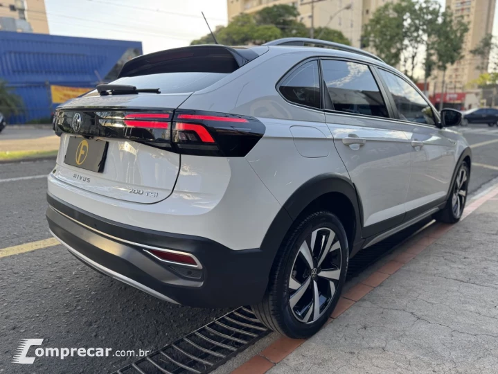 Nivus 1.0 4P FLEX 200 TSI HIGHLINE TURBO AUTOMÁTICO