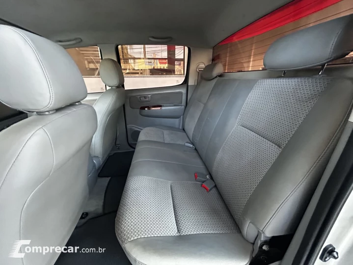 Hilux CD SR 4x2 2.7 16V/2.7 Flex Mec.