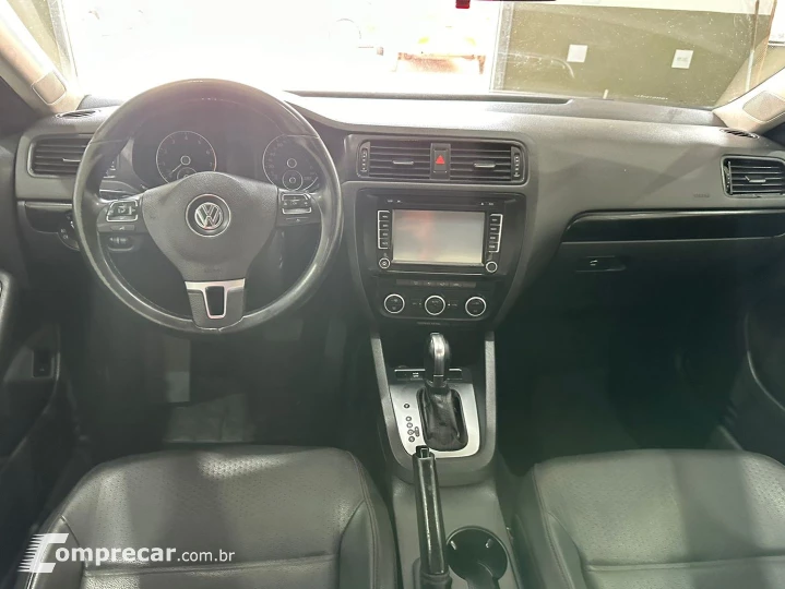 Jetta 2.0 Comfortline Flex 4P Tiptronic