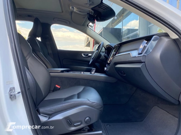 XC60 2.0 T8 Hybrid Momentum AWD Geartronic