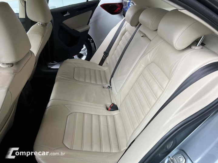 JETTA 2.0 TSI HIGHLINE 211CV GASOLINA 4P TIPTRONIC