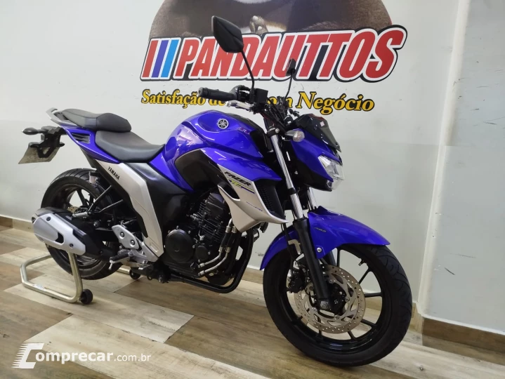 FZ 25 FAZER