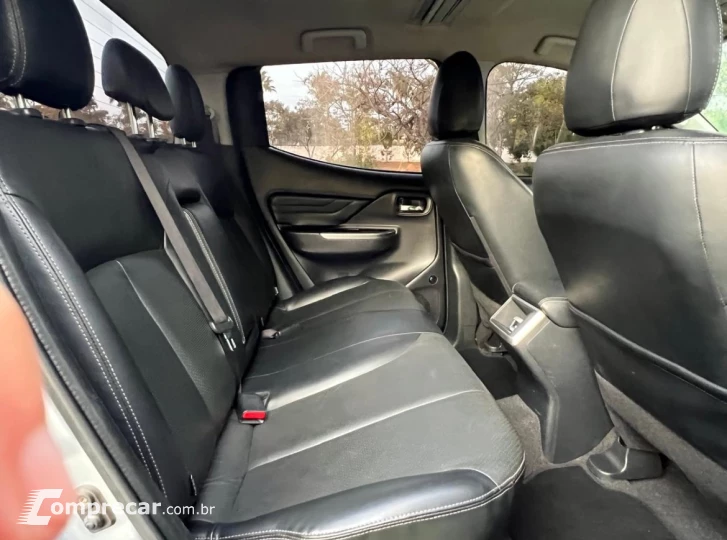 L200 TRITON 2.4 16V Turbo Sport Hpe-s CD 4X4
