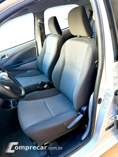 Etios Hatch 1.5 XLS