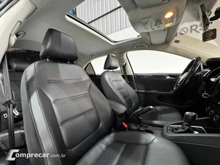 JETTA 2.0 TSI HIGHLINE 211CV GASOLINA 4P TIPTRONIC