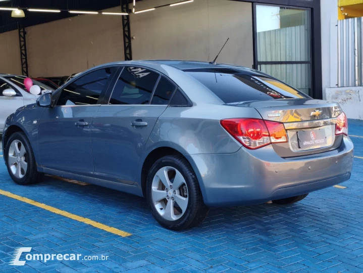 CRUZE LT 1.8 16V FlexPower 4p Mec.