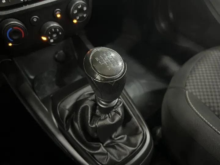 ONIX 1.0 MPFI JOY 8V FLEX 4P MANUAL