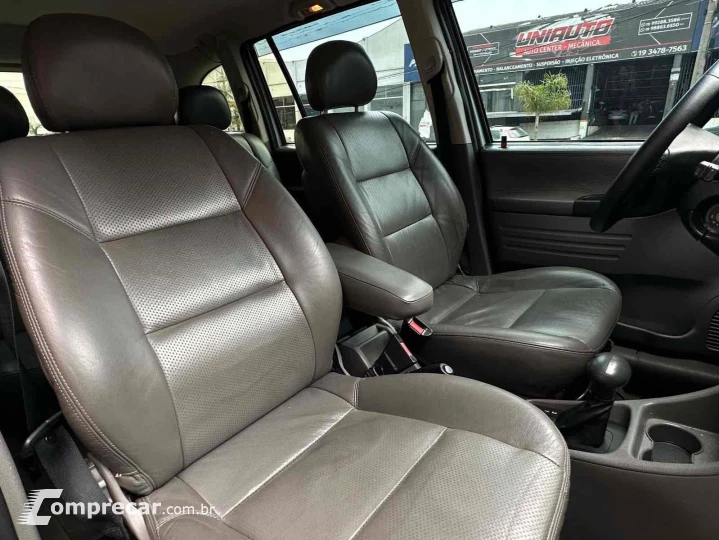 ZAFIRA 2.0 MPFI ELITE 8V FLEX 4P AUTOMÁTICO