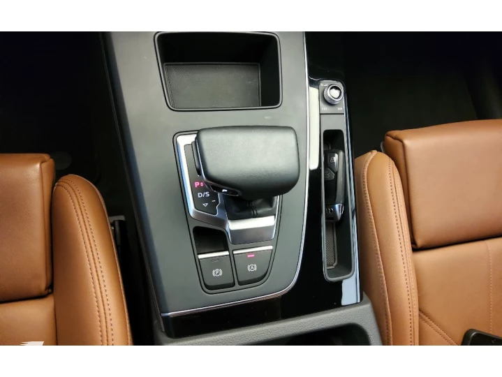 Q5 2.0 55 TFSIE PHEV PERFORMANCE BLACK QUATTRO S TRONIC