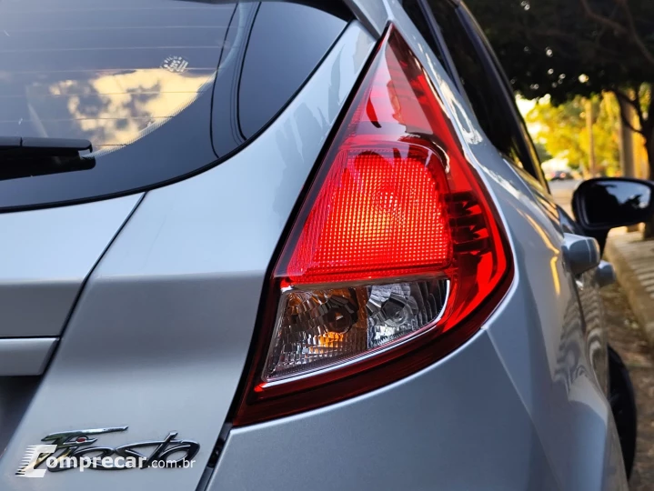 FIESTA 1.6 SEL HATCH 16V FLEX 4P MANUAL