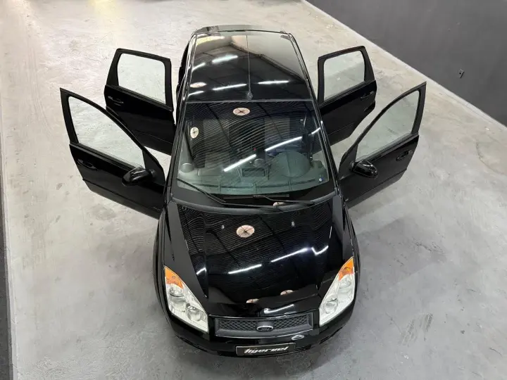 Fiesta 1.6 Mpi Class Sedan 8V Flex 4P Manual