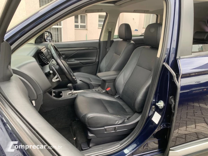 OUTLANDER 2.0 16V 160cv Aut.