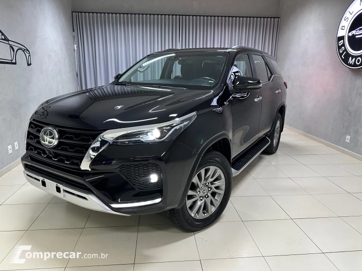 HILUX SW4 2.8 D-4d Turbo SRX 7L 4X4