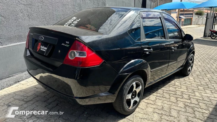FIESTA 1.6 SE Sedan 16V