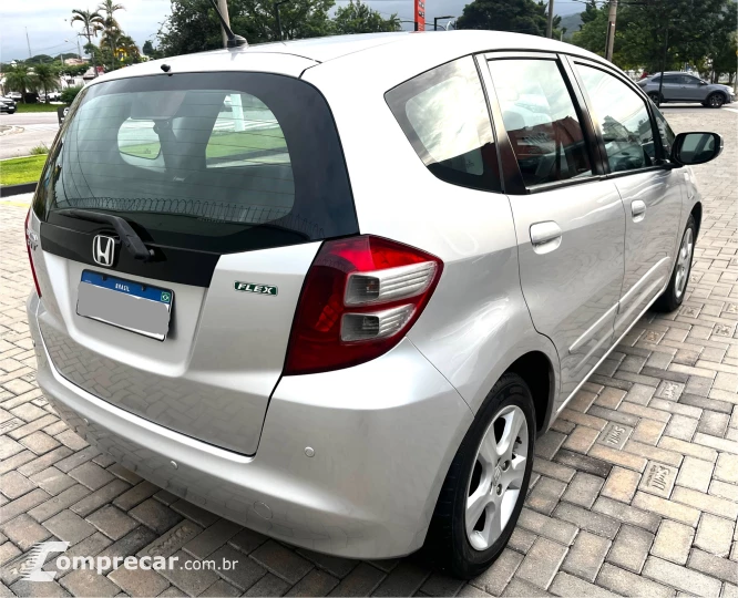 FIT 1.4 LX 16V