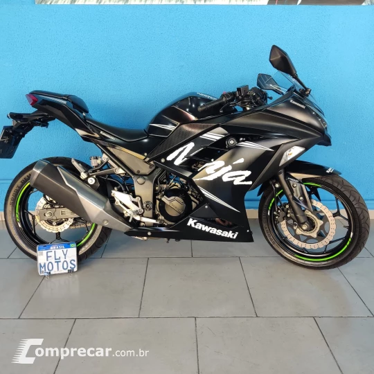 NINJA 300 BLACK