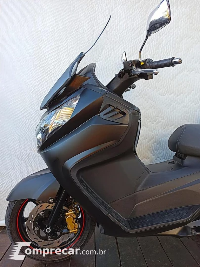 MAXSYM 400I