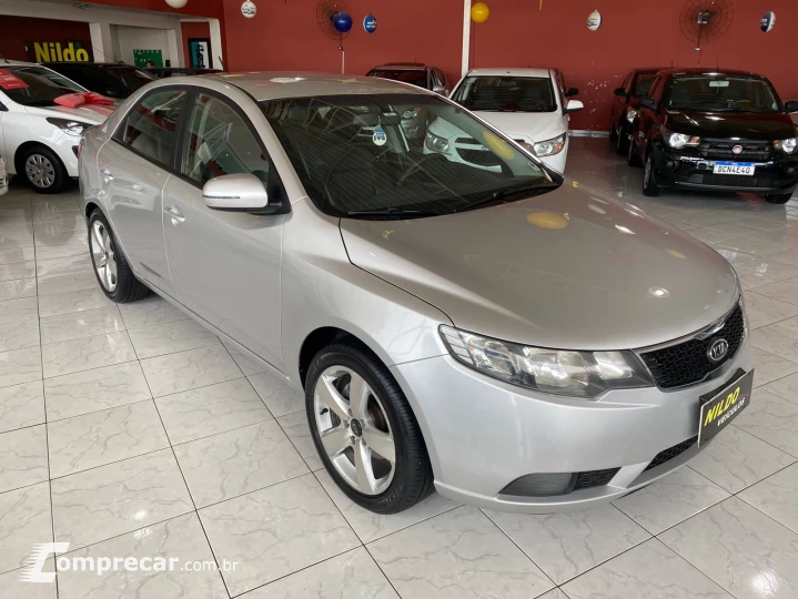 CERATO 1.6 EX2 Sedan 16V